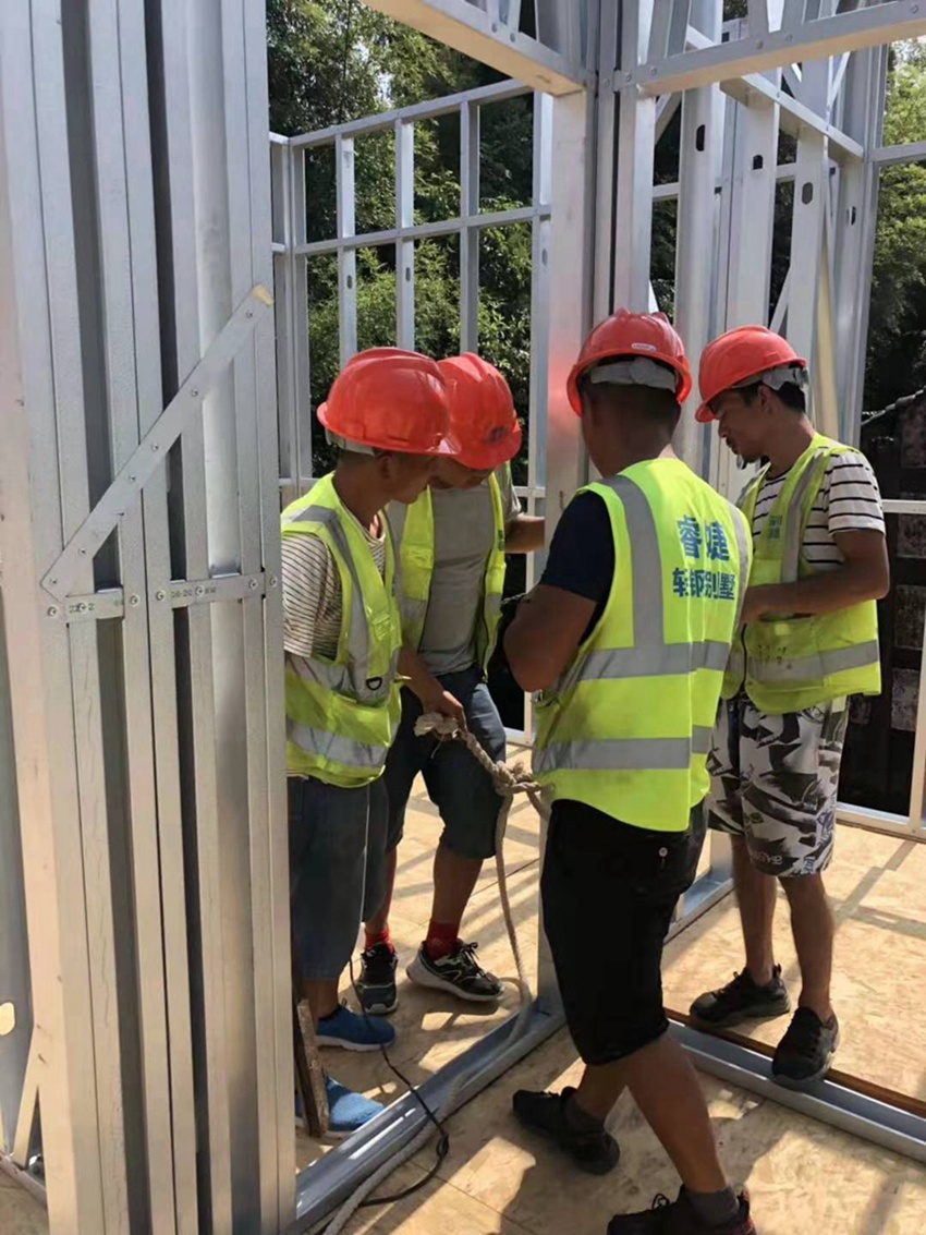 宿迁轻钢别墅设计公司 30万起建别墅【抗9级地震】(图4) 宿迁轻钢别墅设计公司 30万起建别墅【抗9级地震】(图4)