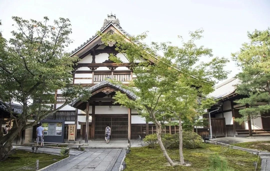 轻钢结构房屋源自日本还是美国?轻钢结构房屋为什么能住上百年?(图5) 睿婕轻钢别墅