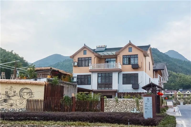 装配式建筑助力乡村振兴,把闲置宅基地改造成了网红民宿!(图5) 睿婕轻钢别墅