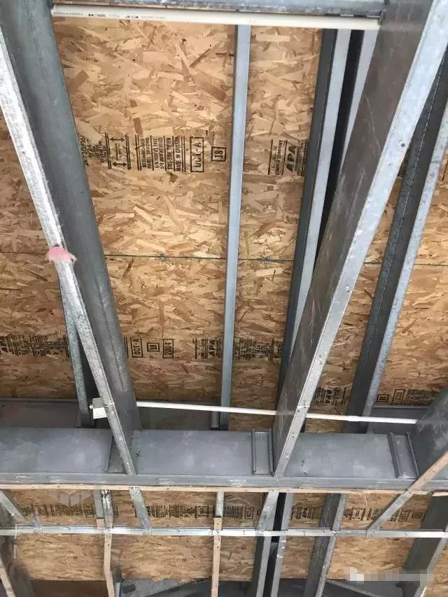 轻钢别墅不会生锈,看看拆掉19年前的轻钢别墅!(图2) 睿婕轻钢别墅