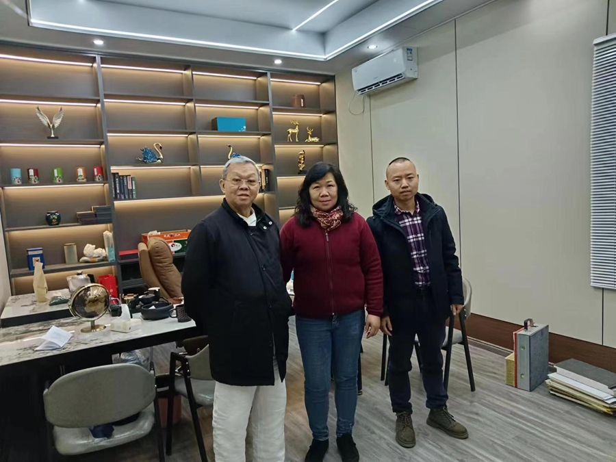 法国华侨代表团莅临睿婕轻钢别墅工厂考察,探寻合作机会!